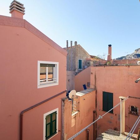 Apartamento Casa Cici A 50 Mt Dal Mare Finale Ligure Exterior foto